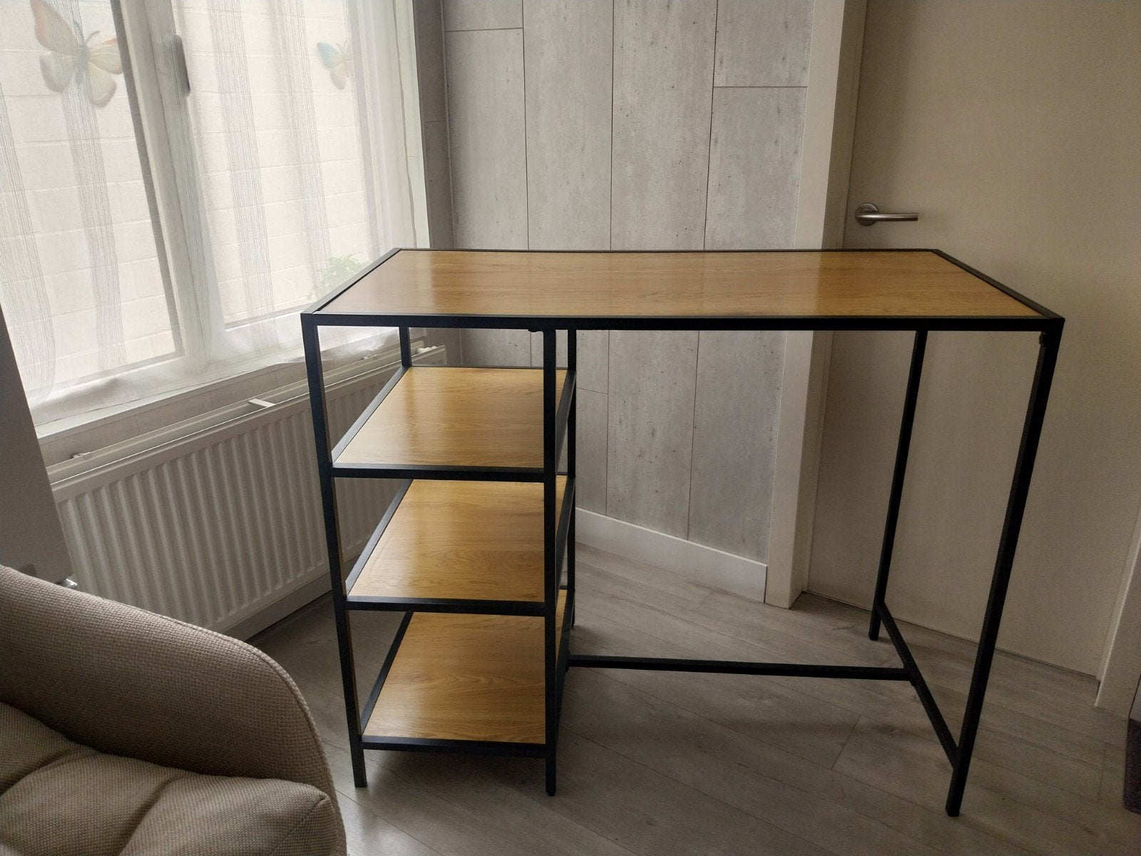 Bartafel met 2 krukken. 1 jaar oud, Huis en Inrichting, Ophalen