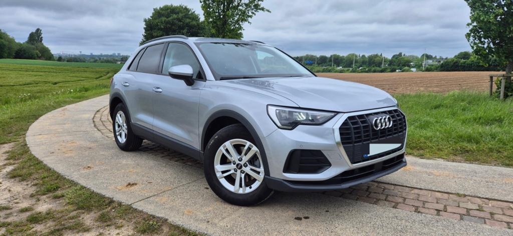Audi Q3 20.000km 09/2023 1ier propriétaire 1.5 TFSI, Autos, Cuir, Argent ou Gris, Achat, 110 kW