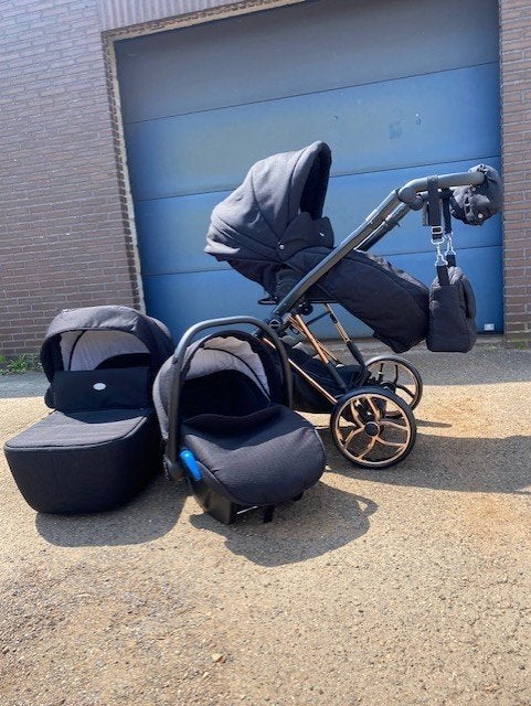 p'tit chou kinderwagen, Met autostoeltje, Zo goed als nieuw, Ophalen, Kinderwagen