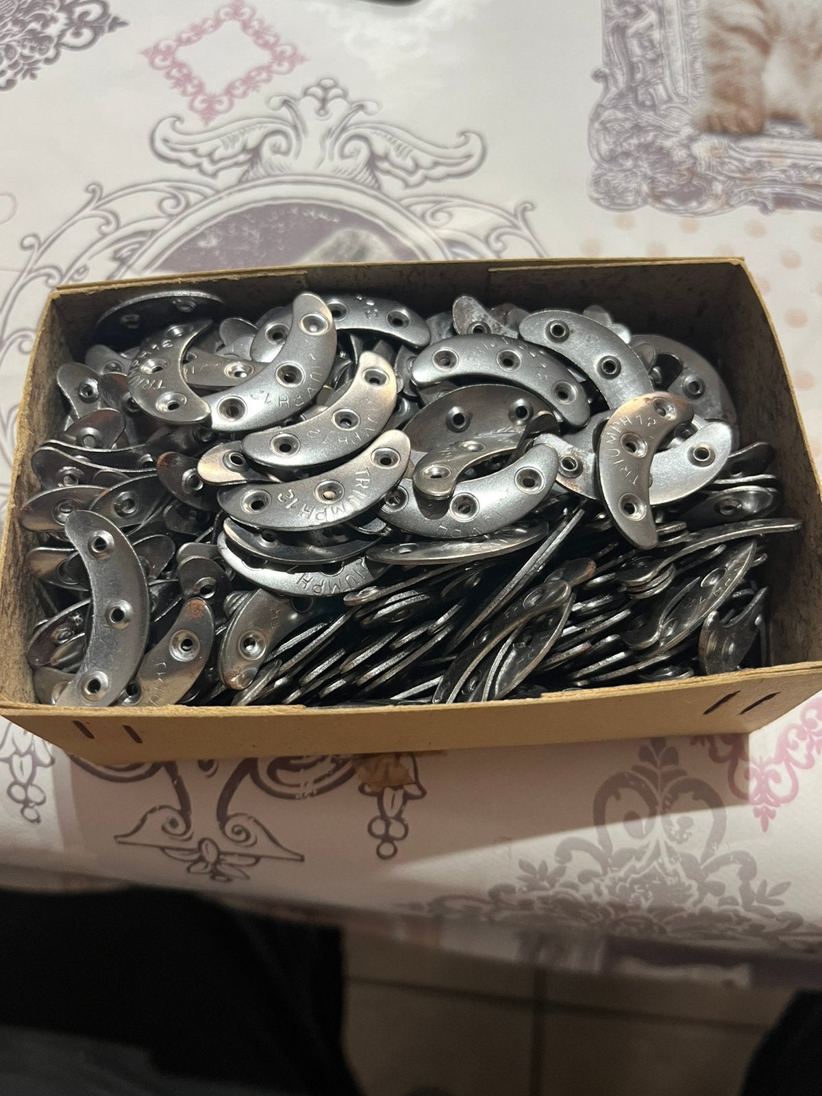 Boîte de plaques de talon vintage en acier, Enlèvement, Autres, Vêtements ou Chaussures