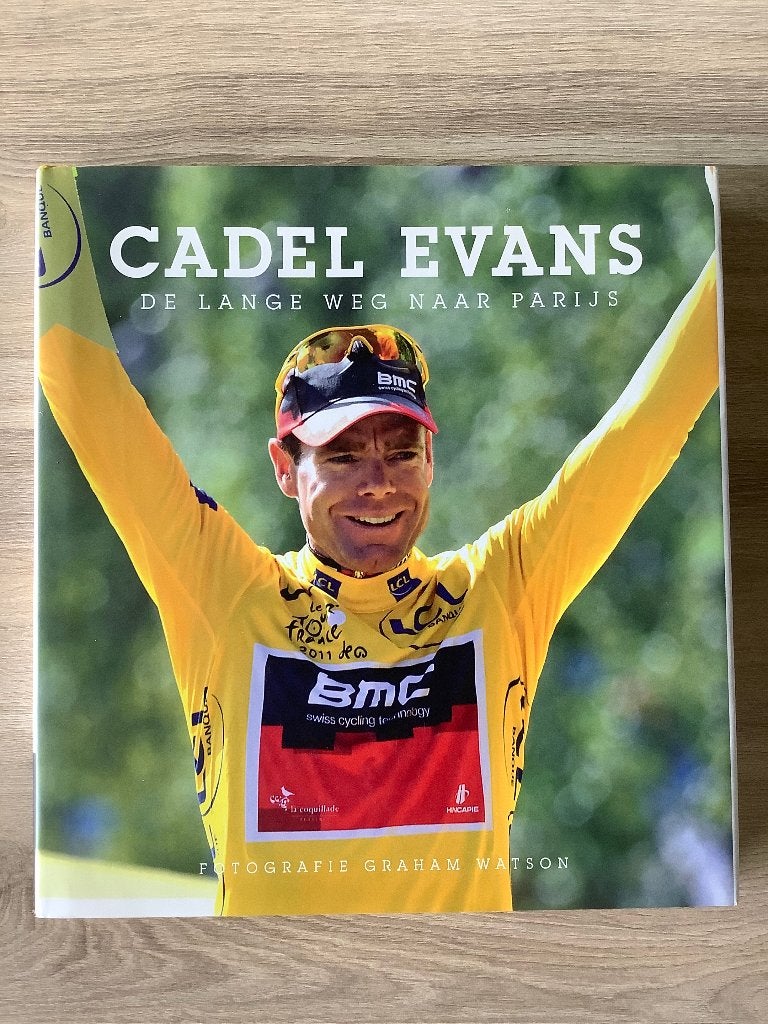 Cadel Evans - de lange weg naar Parijs, Cadel Evans, Lopen en Fietsen, Ophalen of Verzenden, Zo goed als nieuw