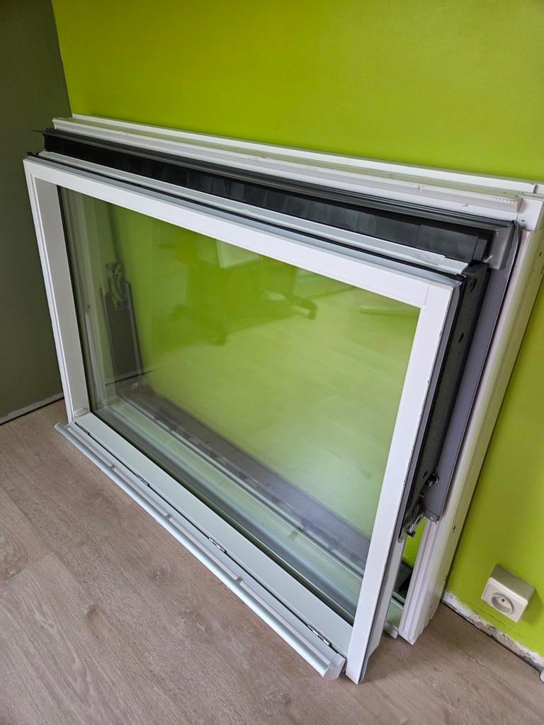 Velux GGL UK04 Nieuw!, Ophalen, Dakraam