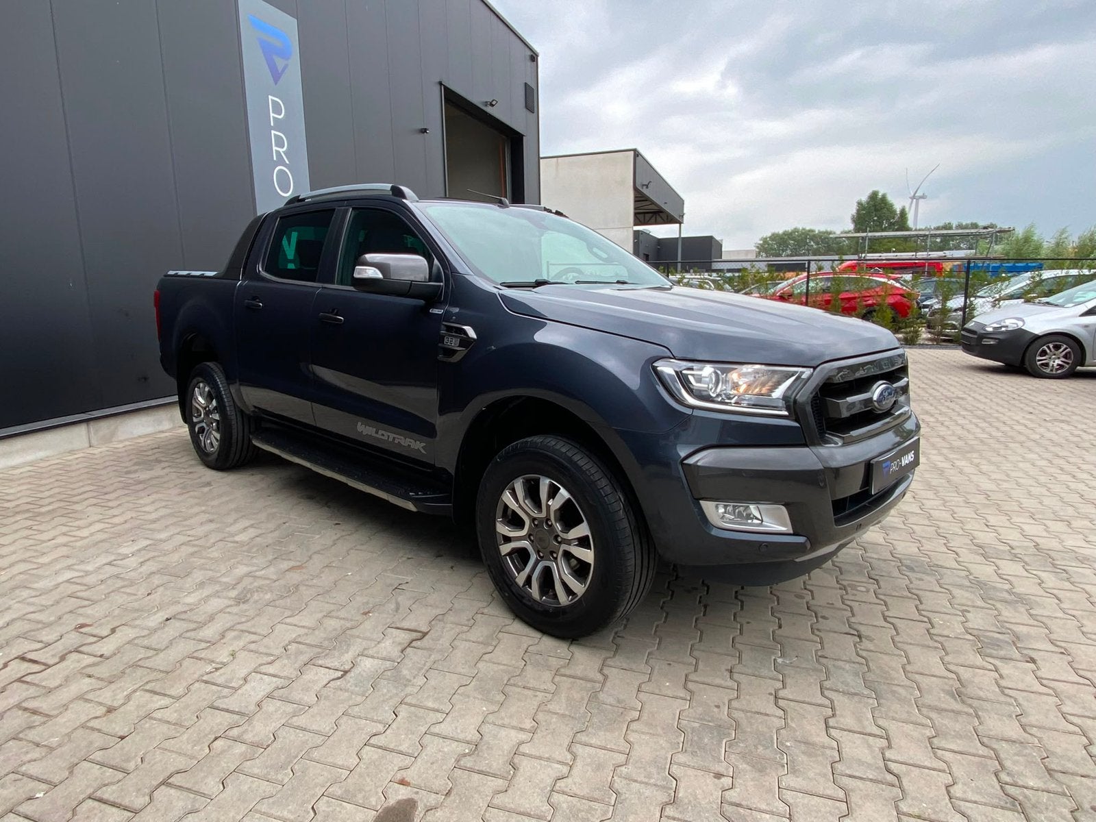 Ford Ranger Wildtrak 3.2d 4x4|Camera|Navi|Trekh|Stoelver|BTW, Autos, Argent ou Gris, Achat, Feux de virage, Euro 6