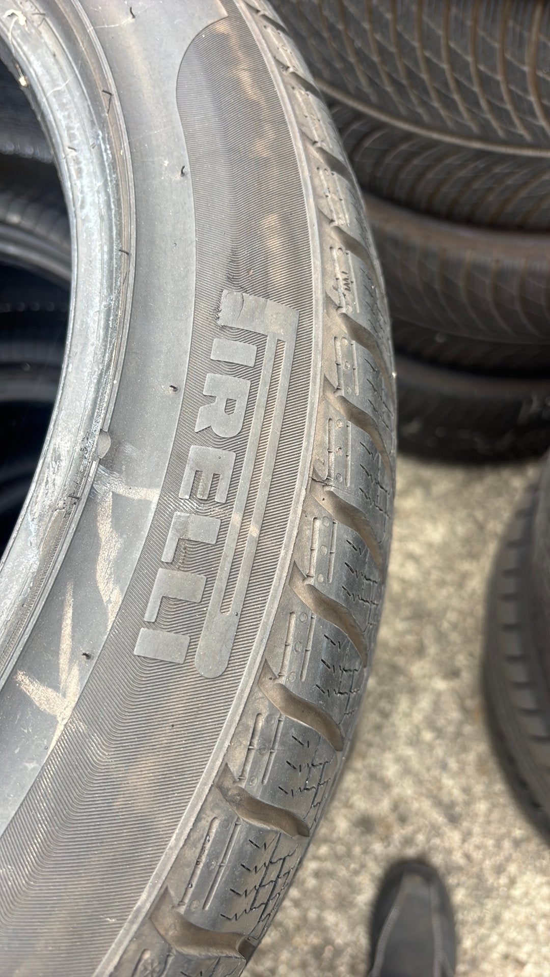 Pneus d'hiver 245/45r19 24545r19, Enlèvement