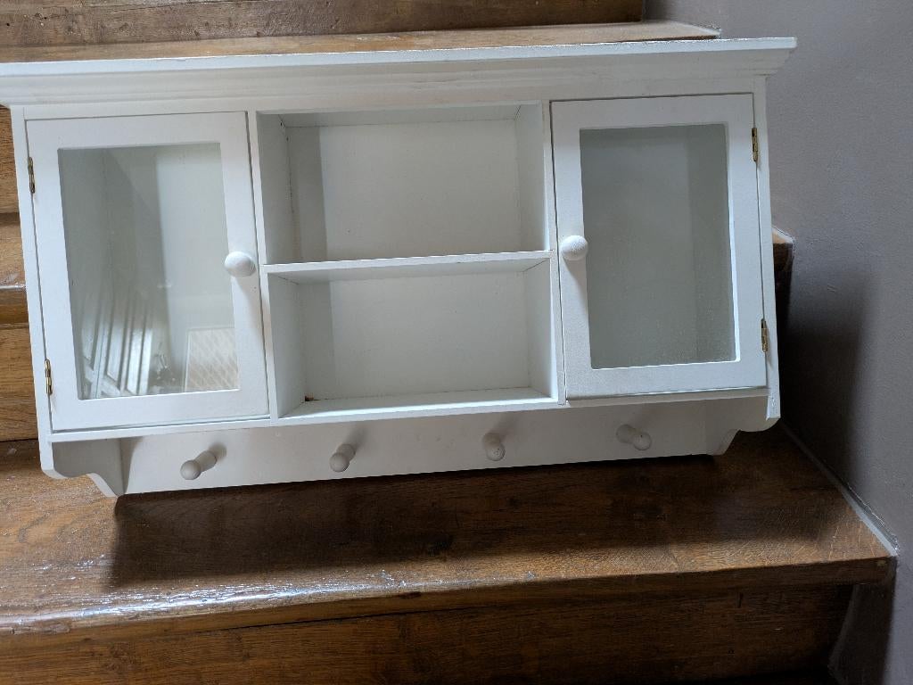 Petit meuble a susprendre, Antiquités & Art, Enlèvement