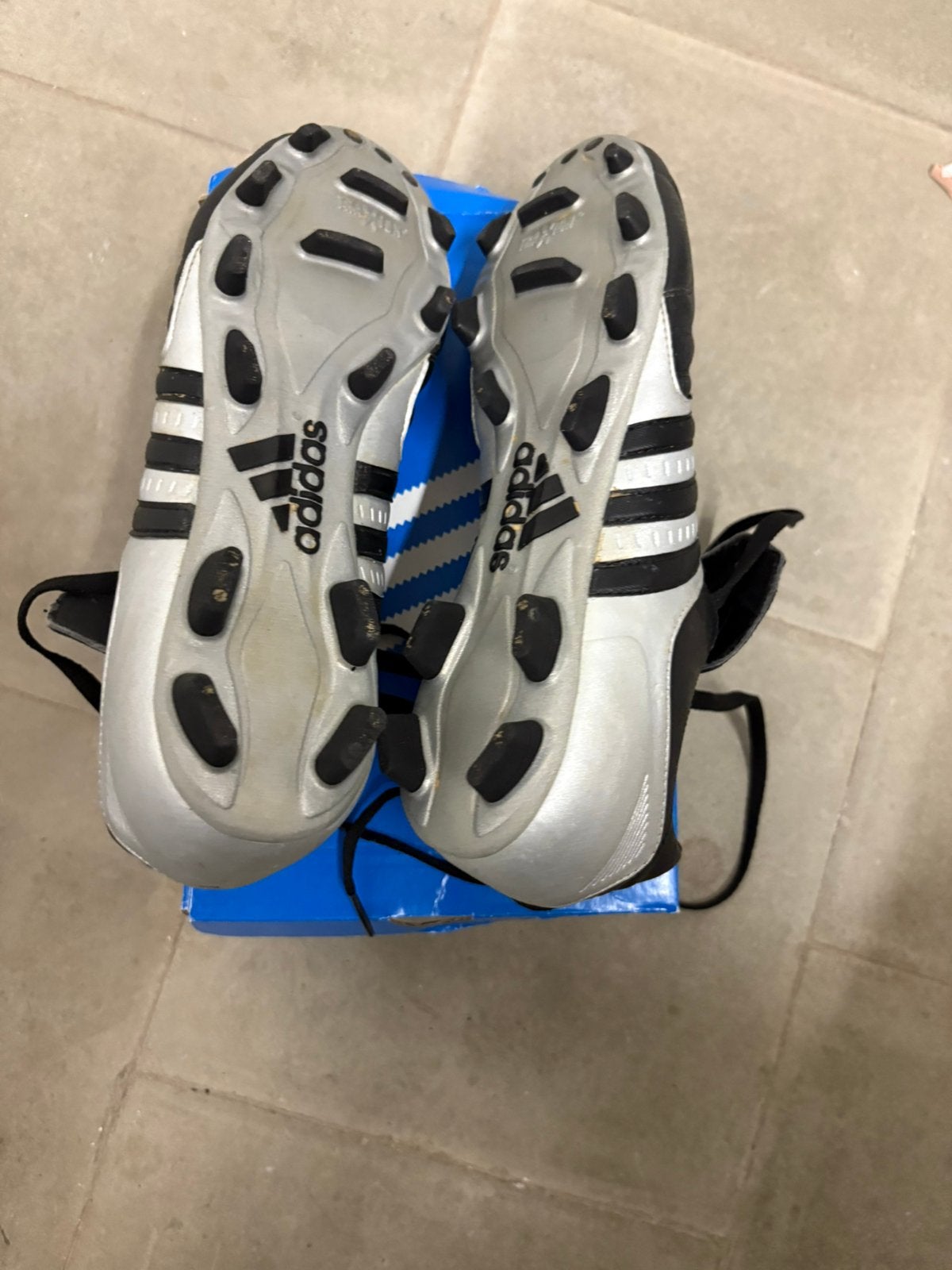 Chaussures/Crampons de foot, Enlèvement, Neuf, Chaussures