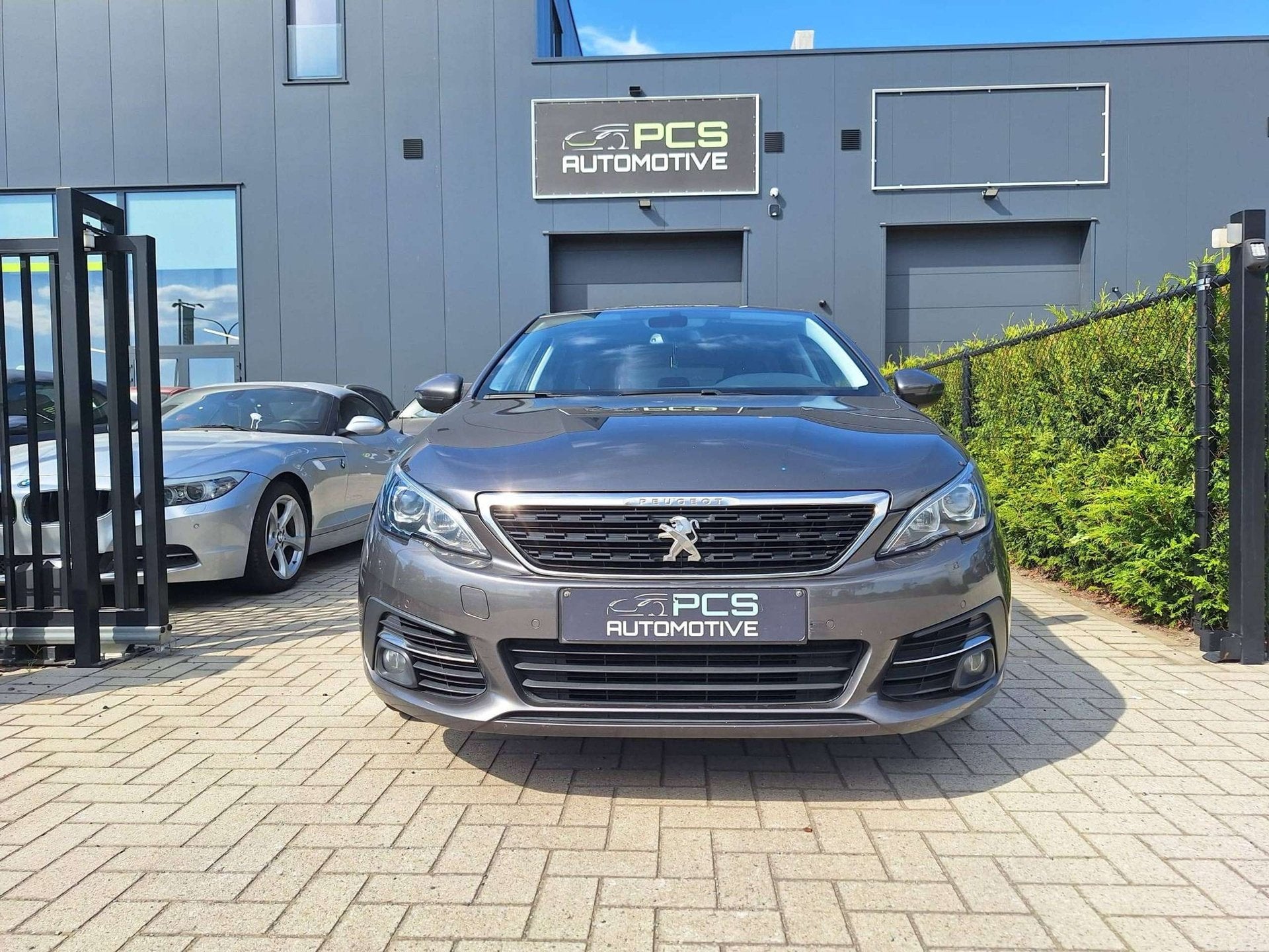 Peugeot 308 1e Eigenaar / 2017 / 1.2 Benzine / euro 6b / 12, Argent ou Gris, Achat, Euro 6, Entreprise