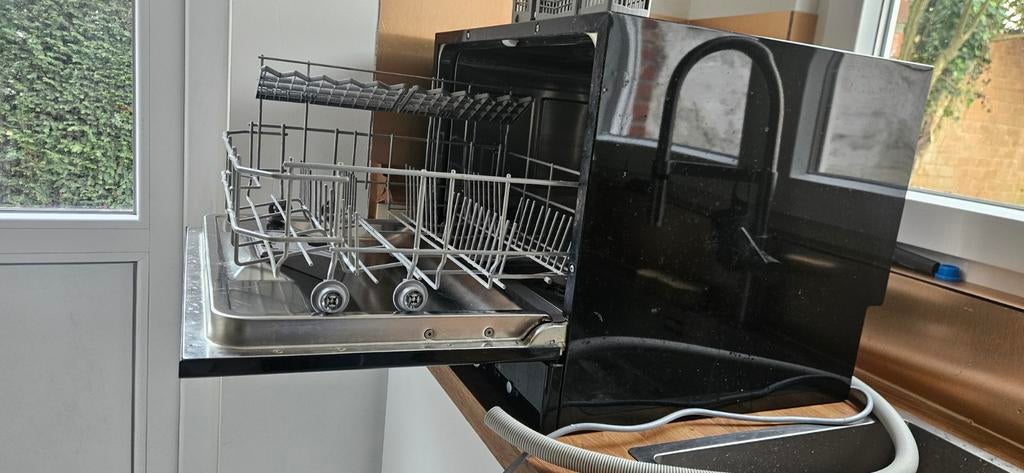 Dishwasher compact standalone, Electroménager, Lave-vaisselle, Enlèvement ou Envoi, Comme neuf, Autoportant, Classe énergétique A ou plus économe