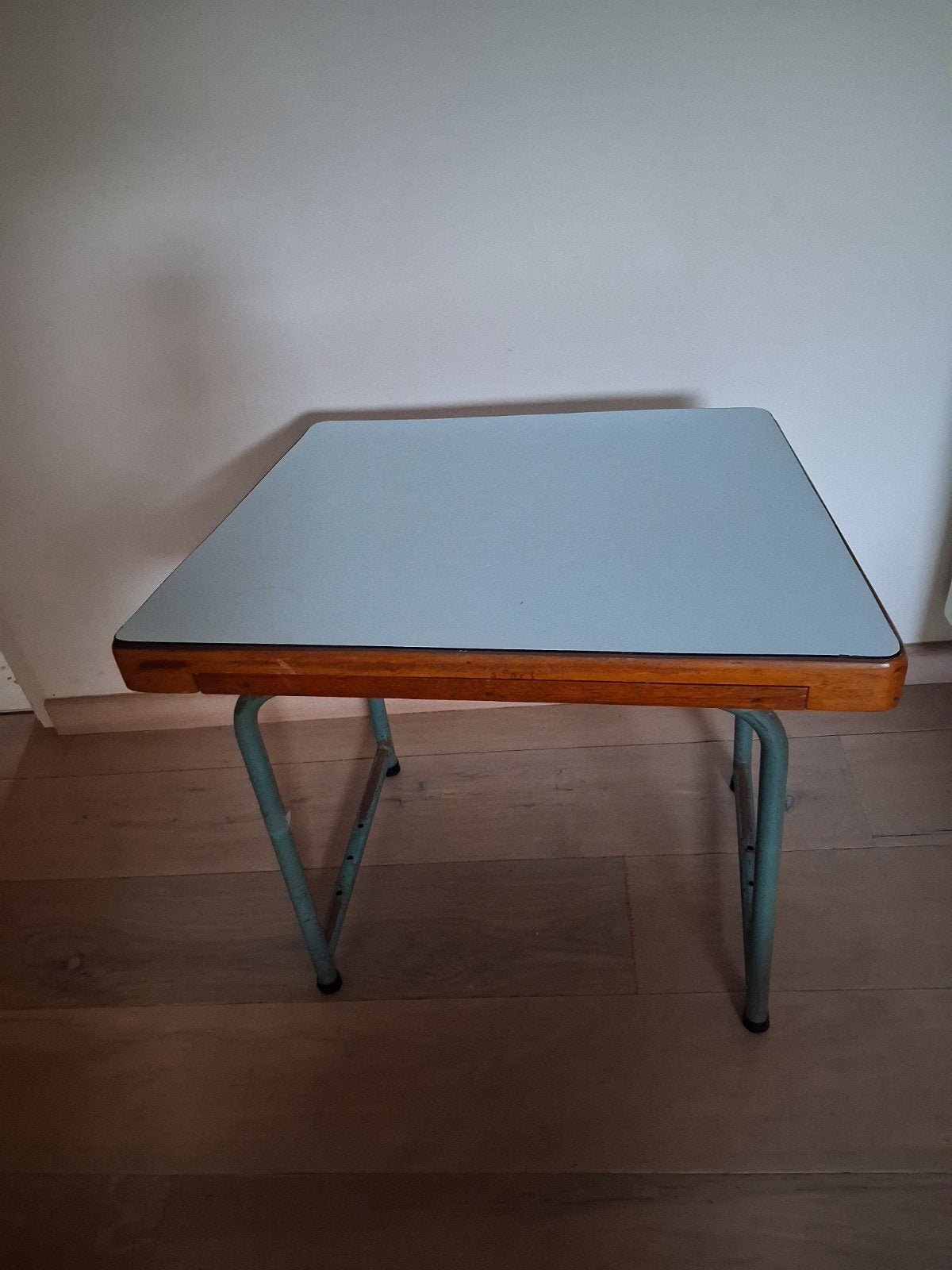 schoolbankje met krijtbord Blauwe bovenkant, Enlèvement