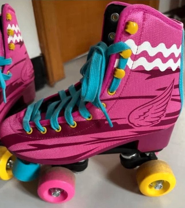 Soy Luna ( Disney) skates maat 36/37 + bescherming, Enlèvement ou Envoi, Comme neuf, Enfants
