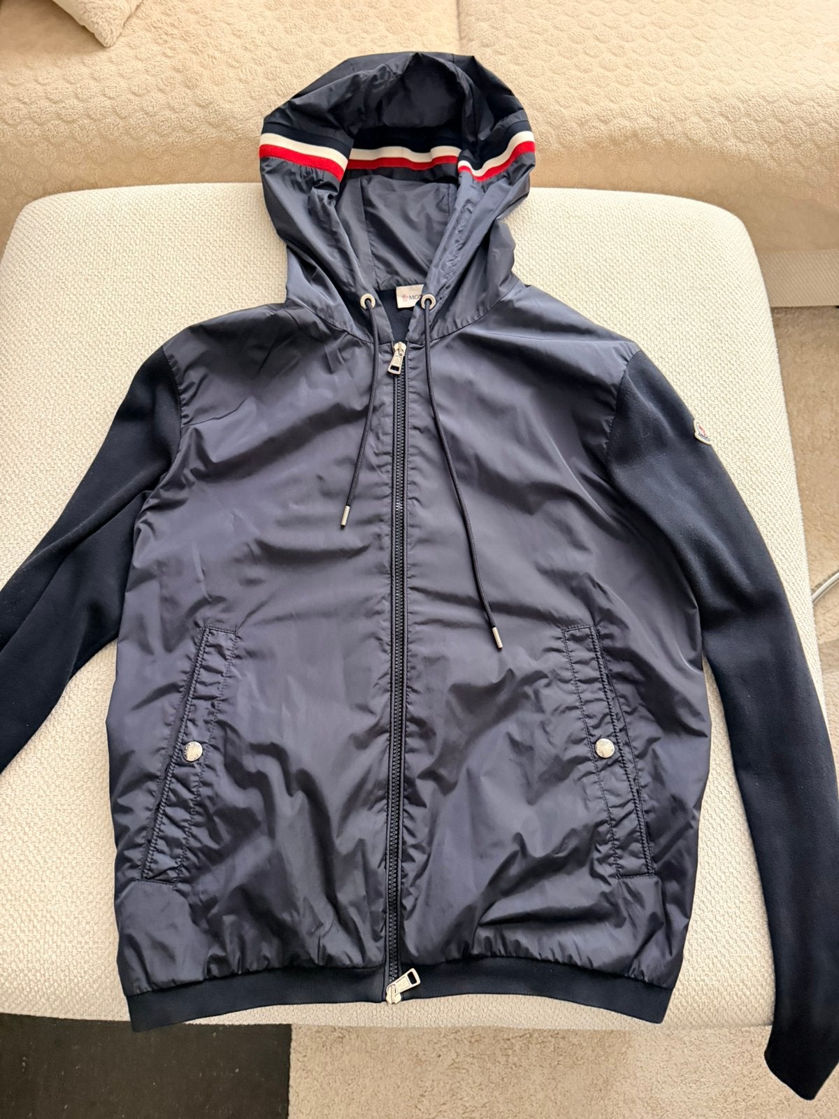 Moncler vest L donkerblauw, Ophalen, Zo goed als nieuw, Maat 52/54 (L)