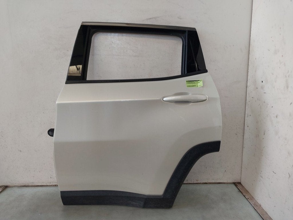 PORTIER LINKS ACHTER Jeep Compass II (MP) (|52243983|), Webaccessibility@stellantis.com, Gebruikt, Achter, Taurusavenue 1
2132 LS  Hoofddorp, NL