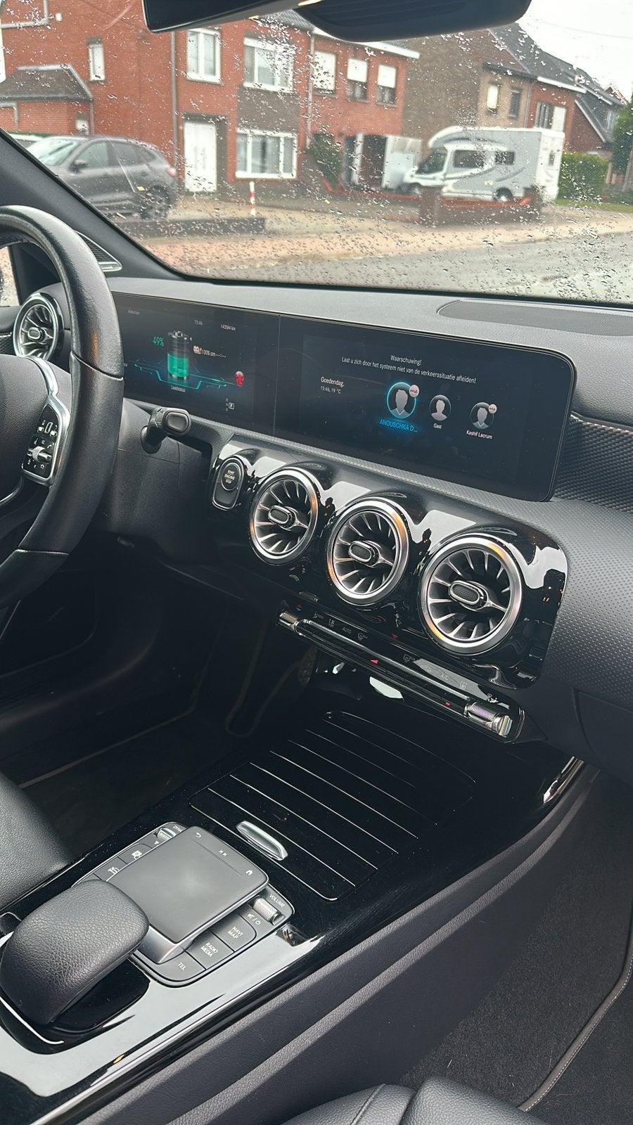 Mercedes A250e PHEV 2021 | Massage | ACC | Full option, Autos, Cuir, Achat, Entretenue par le concessionnaire, Noir