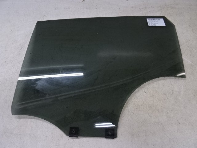 VITRE ARRIERE GAUCHE Renault Clio V (RJAB) (01-2019/-), Renault, Utilisé, Peter-Huppertz-Straße 5
51063  Köln, DE, Dialog.deutschland@renault.de