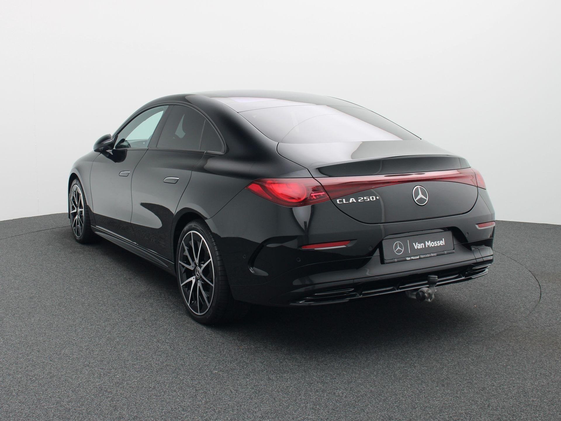 Mercedes-Benz CLA 250+ SPORT EDITION + TREKHAAK + MULTIBEAM, Auto's, Achterwielaandrijving, Gebruikt, 743 km, 200 kW