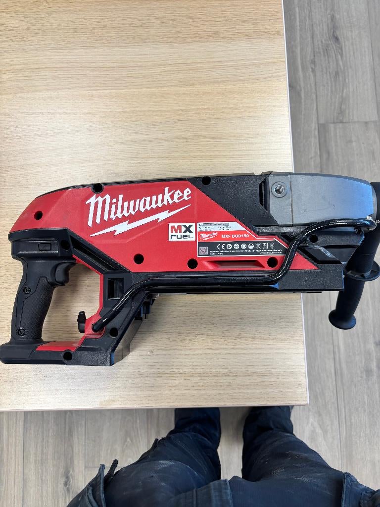 Milwaukee kernboor MXF DCD150, 600 watt of meer, Zo goed als nieuw, Klopboormechanisme, Ophalen