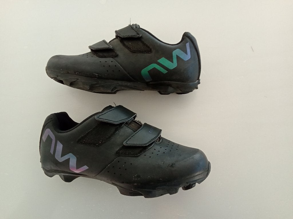 Chaussures VTT Northwave 34, Vélos & Vélomoteurs, Utilisé, Chaussures, Enlèvement, Autres tailles