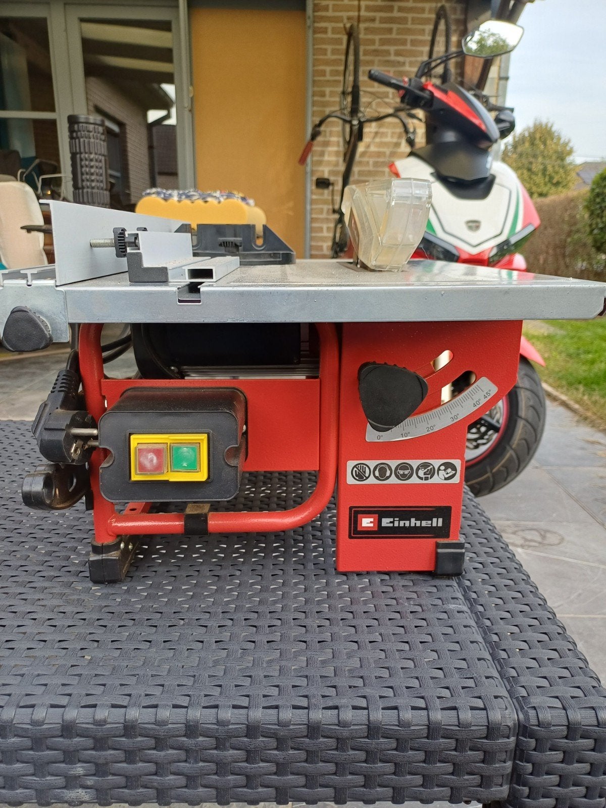 Zaagtafel Enheil, Doe-het-zelf en Bouw, Ophalen, Overige typen, Zo goed als nieuw, 600 tot 1200 watt