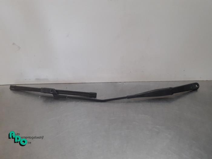 Ruitenwisserarm voor van een Ford Fiesta (Fiesta 08-), Gebruikt, -, -, Ophalen of Verzenden