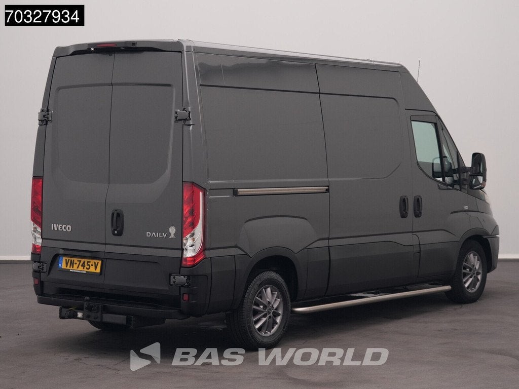 Iveco Daily 35S17 3.0L Automaat L2H2 3,5t Trekhaak 180PK Air, Achat, Entreprise, Feux de virage, Diesel