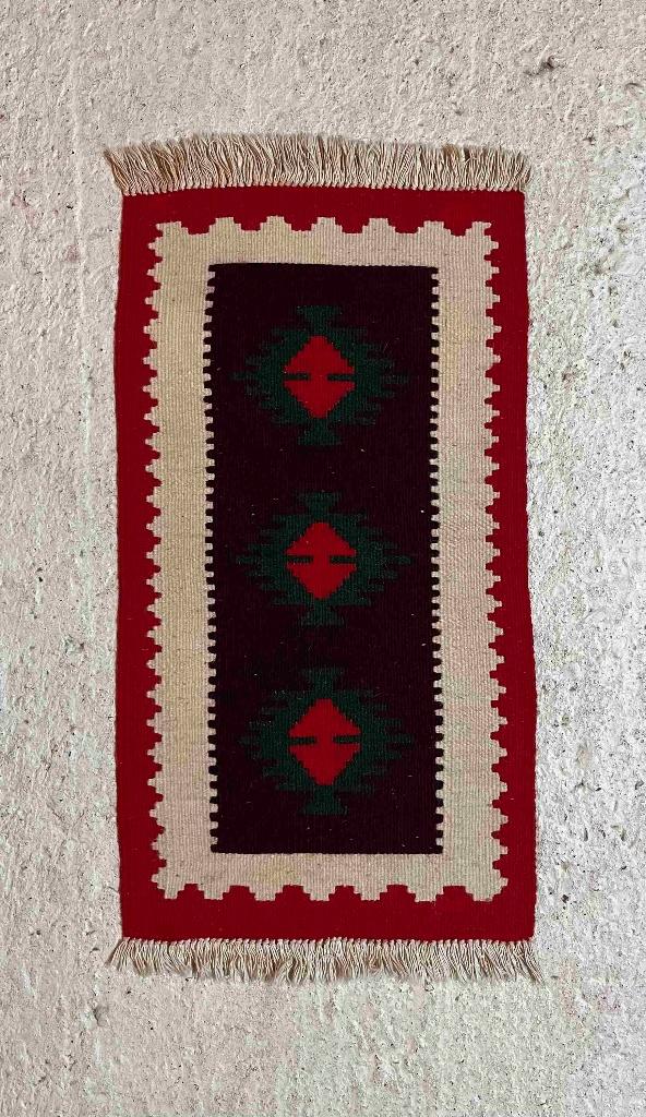 Tapis kelim rouge 73/40 cm, Maison & Meubles, Envoi, Utilisé, Multicolore, Autres styles