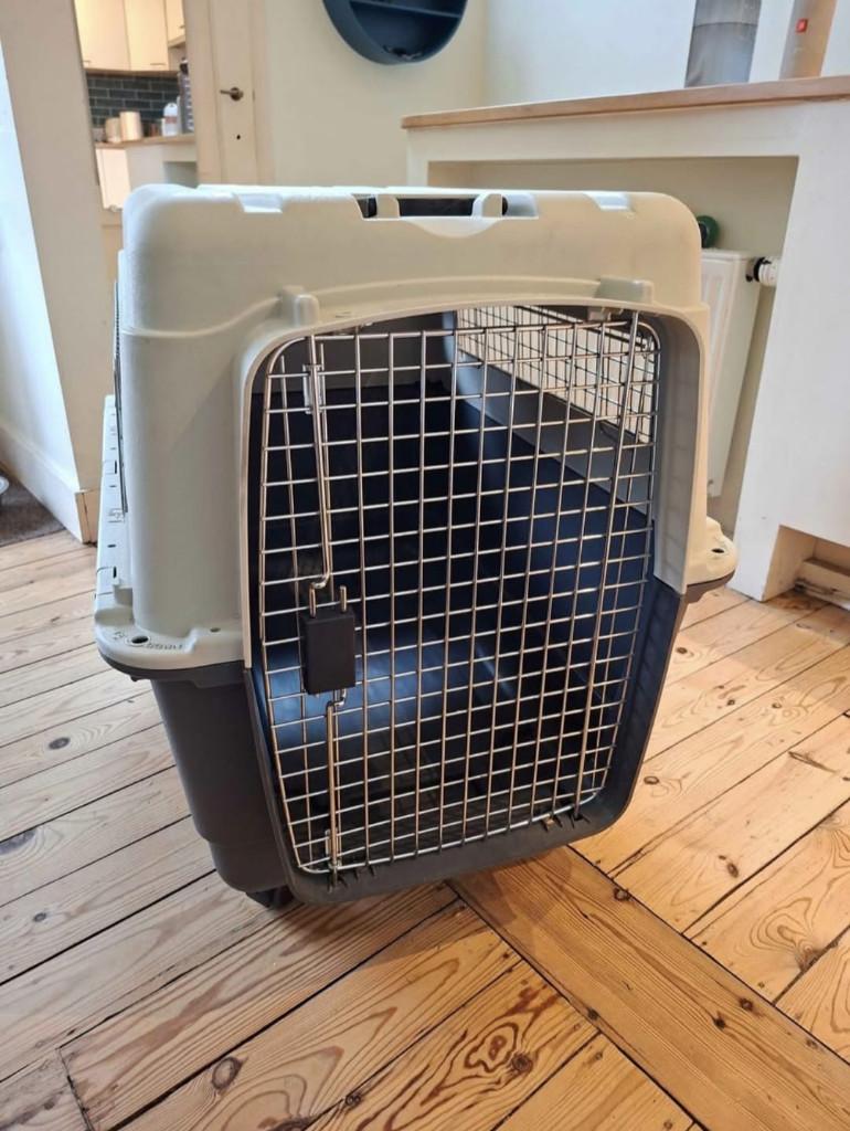 Cage de transport pour chien M/L, Enlèvement, Comme neuf