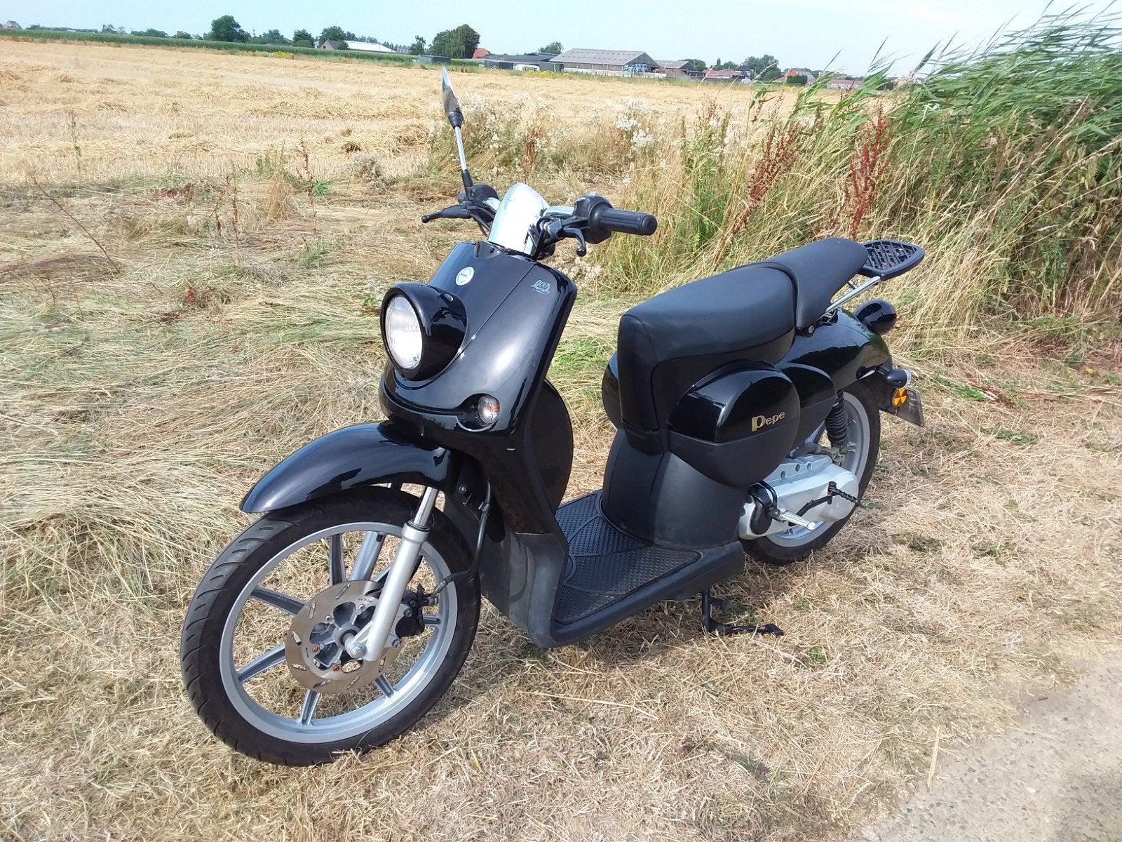 Scooter Benneli 50cc, Fietsen en Brommers, Ophalen