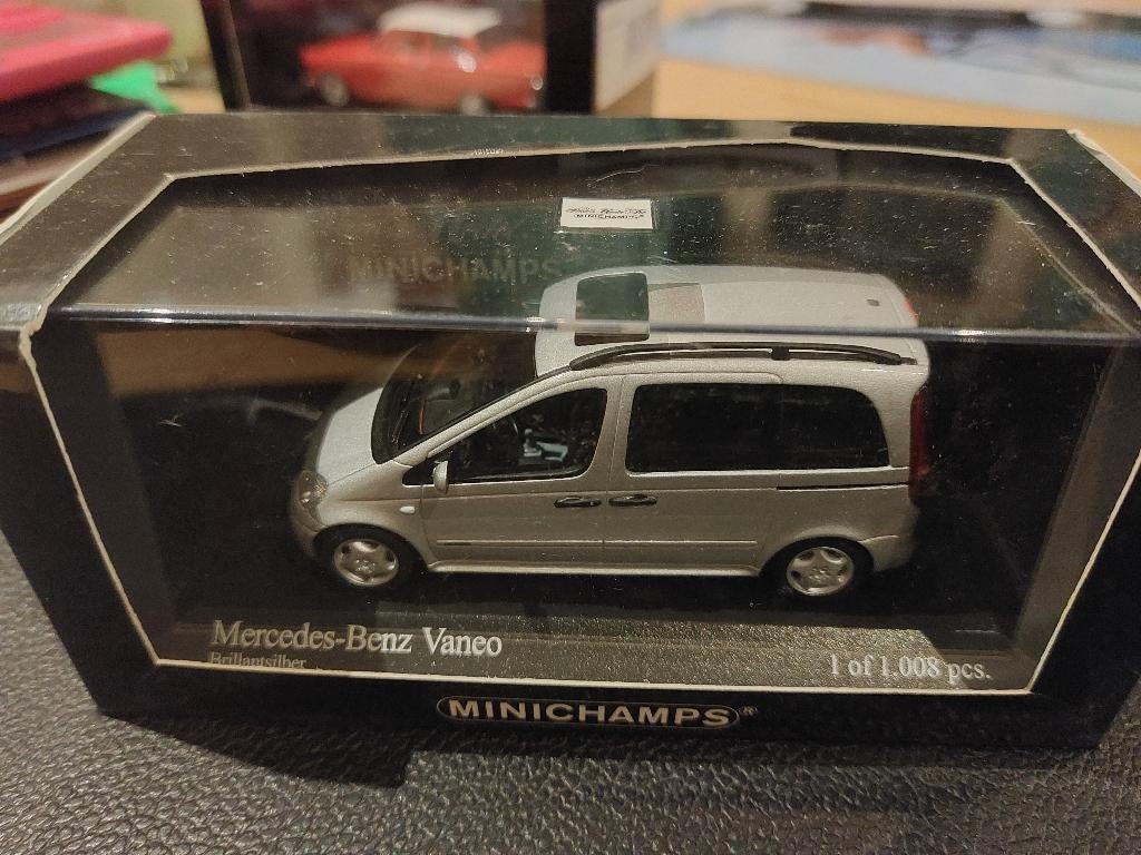 Minichamps Mercedes Vaneo Silver 1/43, Enlèvement ou Envoi, Neuf, Voiture, MiniChamps