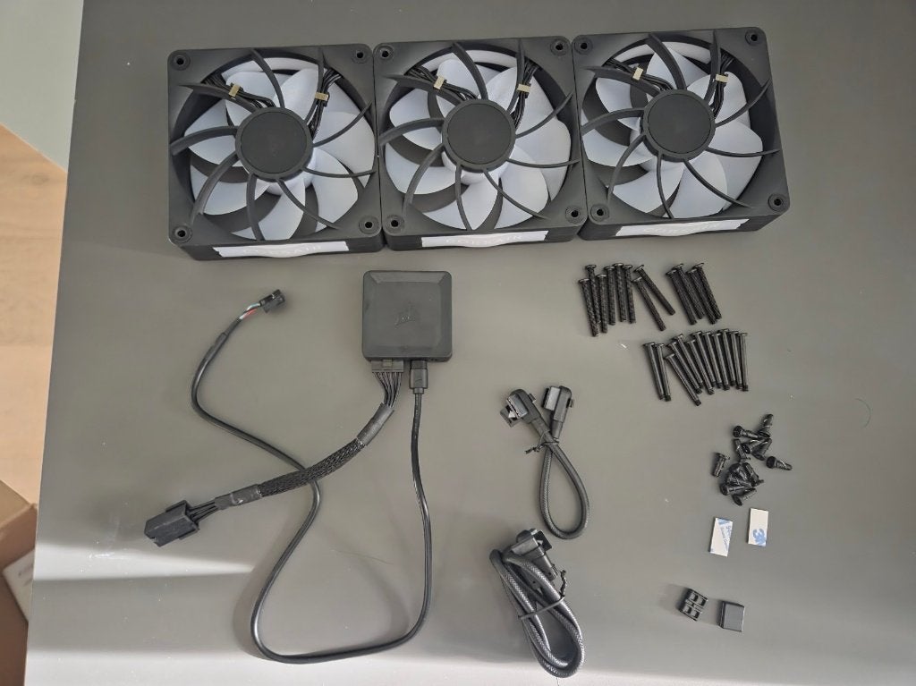 Kit Corsair iCUE LINK RX120 MAX RGB, Computers en Software, Computerkoelers, Ophalen of Verzenden, Zo goed als nieuw, Luchtkoeling
