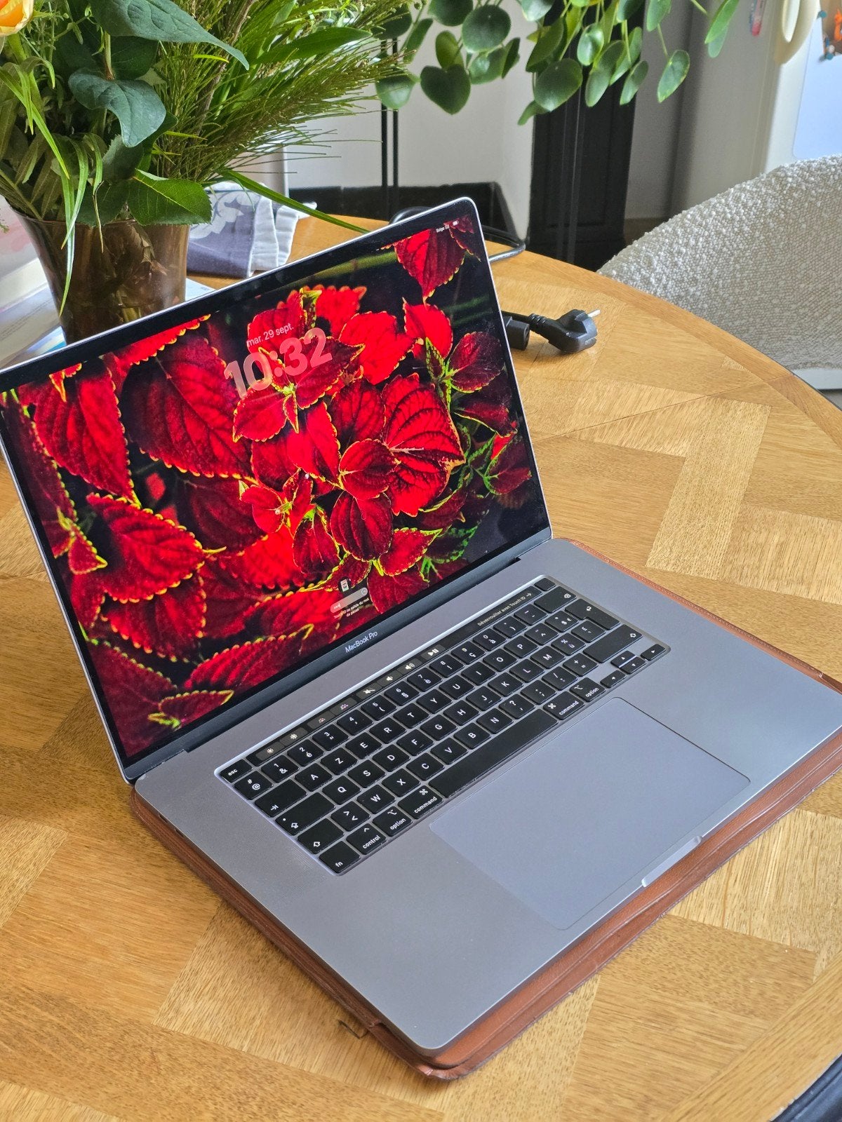 MacBook pro 16 pouces i9 16go, 1tb 
16go de ram
Intel i9 
1t, Enlèvement, 16 pouces, MacBook