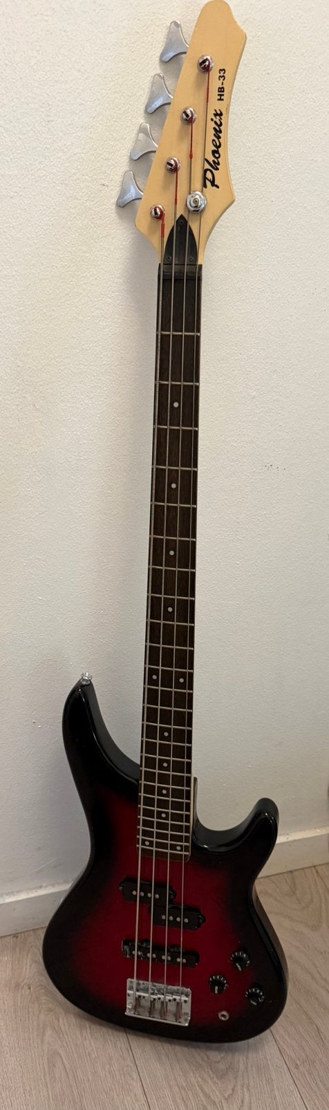 Basgitaar phoenix HB-33, Ophalen, Zo goed als nieuw