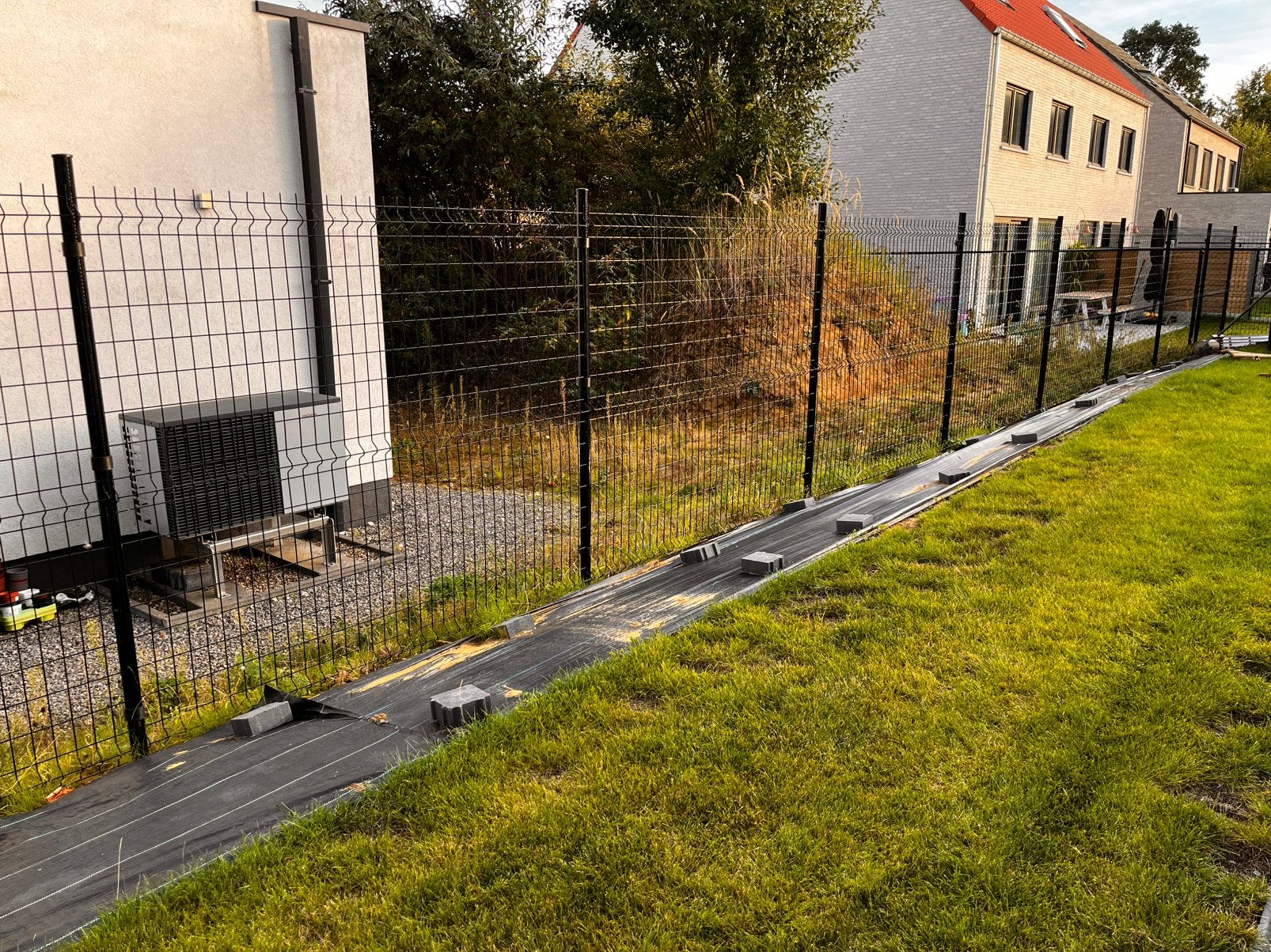 Giardino hekken (3) + palen (2) voor omheining + sluitingen, Tuin en Terras, Ophalen, Zo goed als nieuw