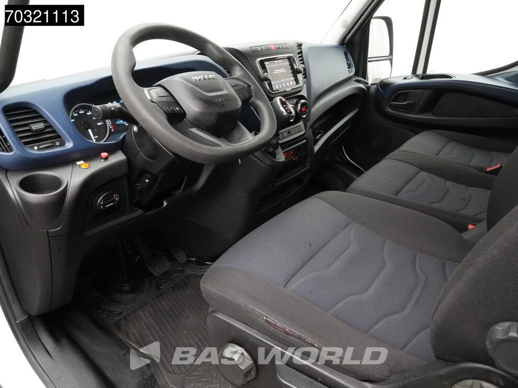 Iveco Daily 72C18 3.0L Automaat Laadklep Zijdeur 180PK Bakwa, Auto's, Bestelwagens en Lichte vracht, Automaat, Gebruikt, Euro 6