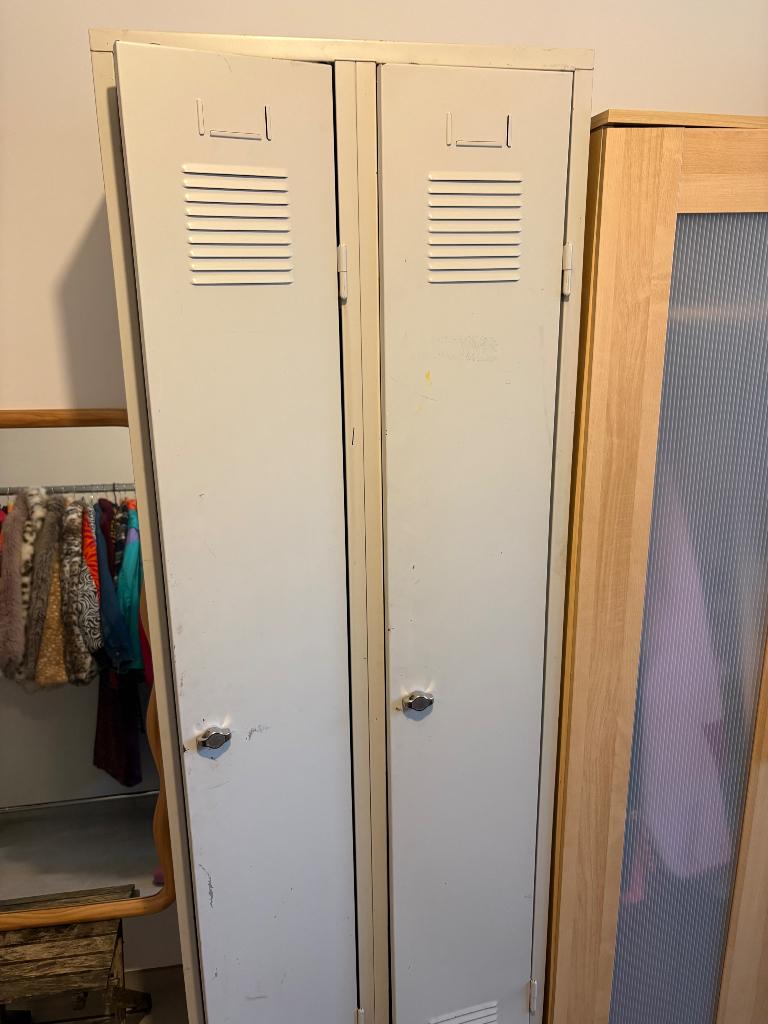 Metalen grijze lockerkast, Huis en Inrichting, Kasten | Lockerkasten, Ophalen, Gebruikt