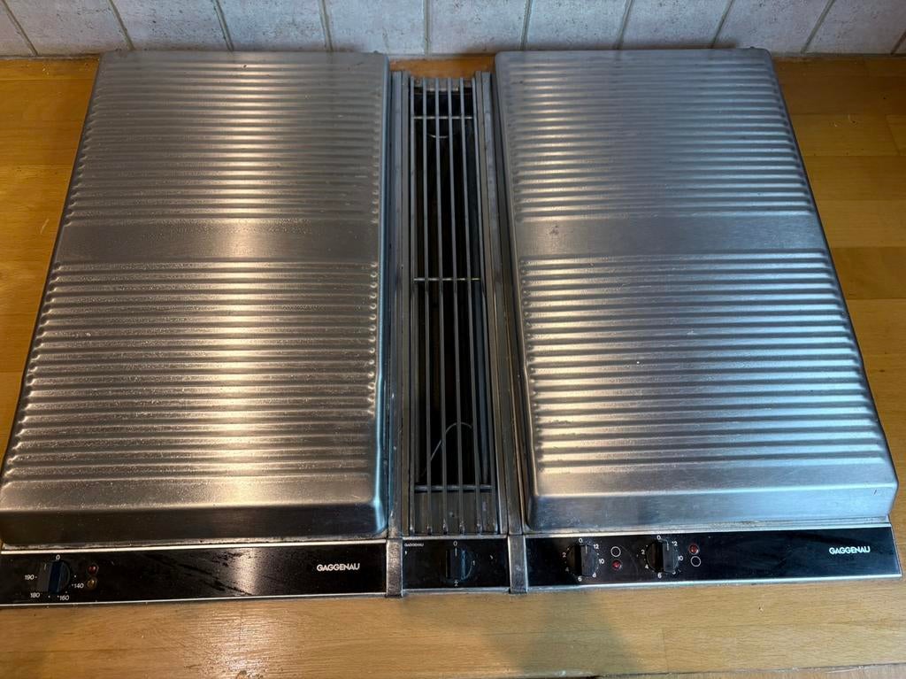 Complete set bestaande frituurpan, grillplaat, afzuigunit, Elektronische apparatuur, Grillplaten, Ophalen of Verzenden, Gebruikt