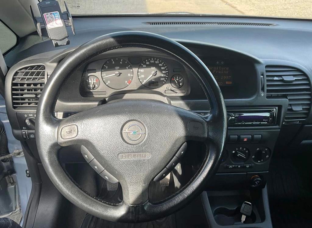 Opel Zafira - BENZINE - 7 zitter - blanco gekeurd, Elektrische ramen, Particulier, Zafira, Handgeschakeld