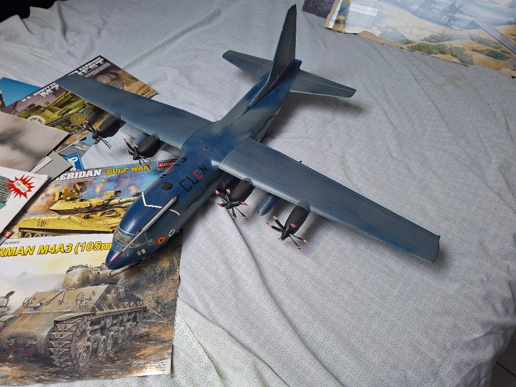 hercules 2, Hobby & Loisirs créatifs, Modélisme | Avions & Hélicoptères, Plus grand que 1:72, Italeri, Enlèvement, Utilisé