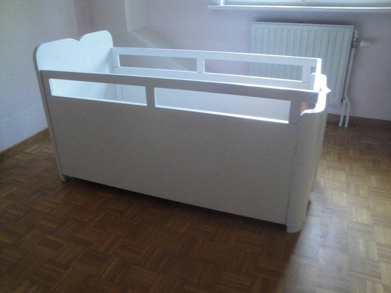 Houten kinderbed antiek, Huis en Inrichting, Ophalen, Gebruikt, Eenpersoons, Wit