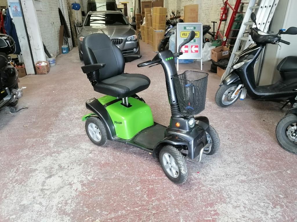 Mobiliteit scooter mezzo , zeer stabiel en wendbaar, Diversen, Brommobielen en Scootmobielen, Zo goed als nieuw, 46 km of meer