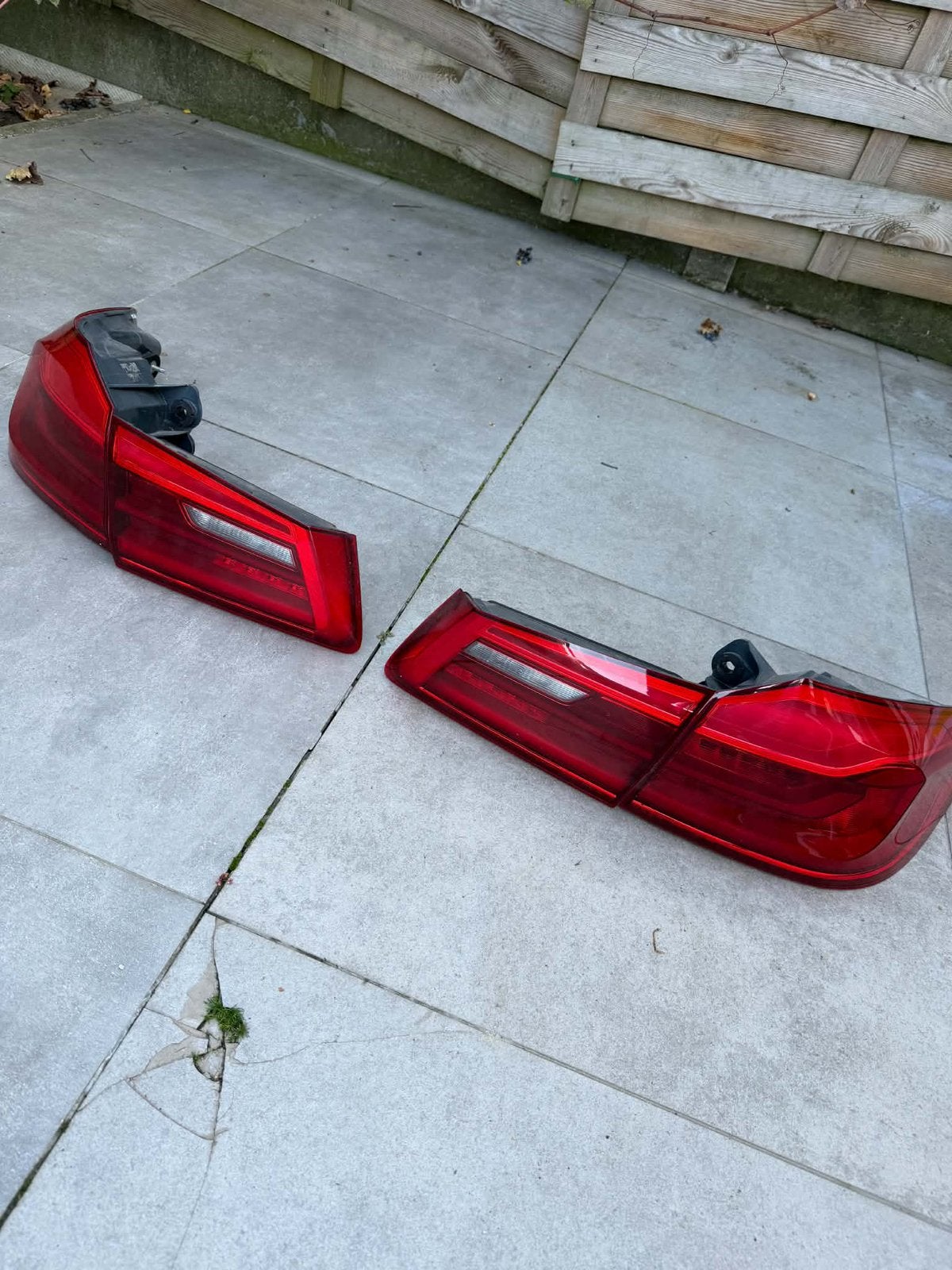 Feux arrière d'origine BMW G30/31, Enlèvement