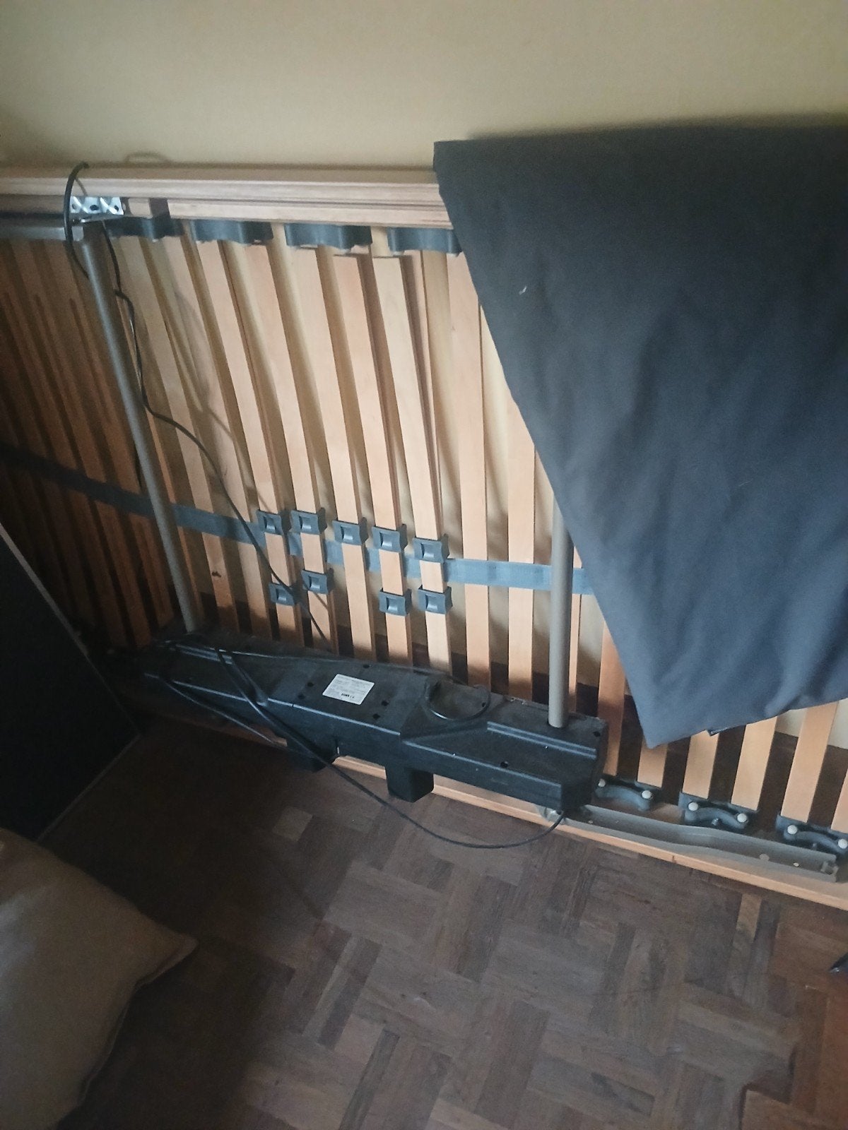 Elektrische latebodem 1 persoon, Huis en Inrichting, Slaapkamer | Matrassen en Bedbodems, Ophalen