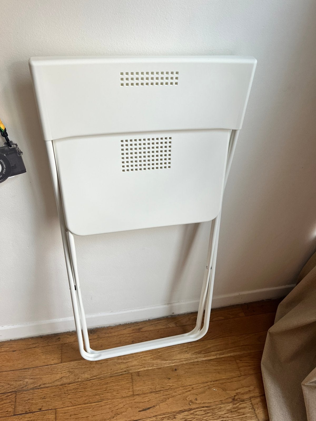 Chaise pliante blanche, Maison & Meubles, Enlèvement, Comme neuf, Blanc, Une