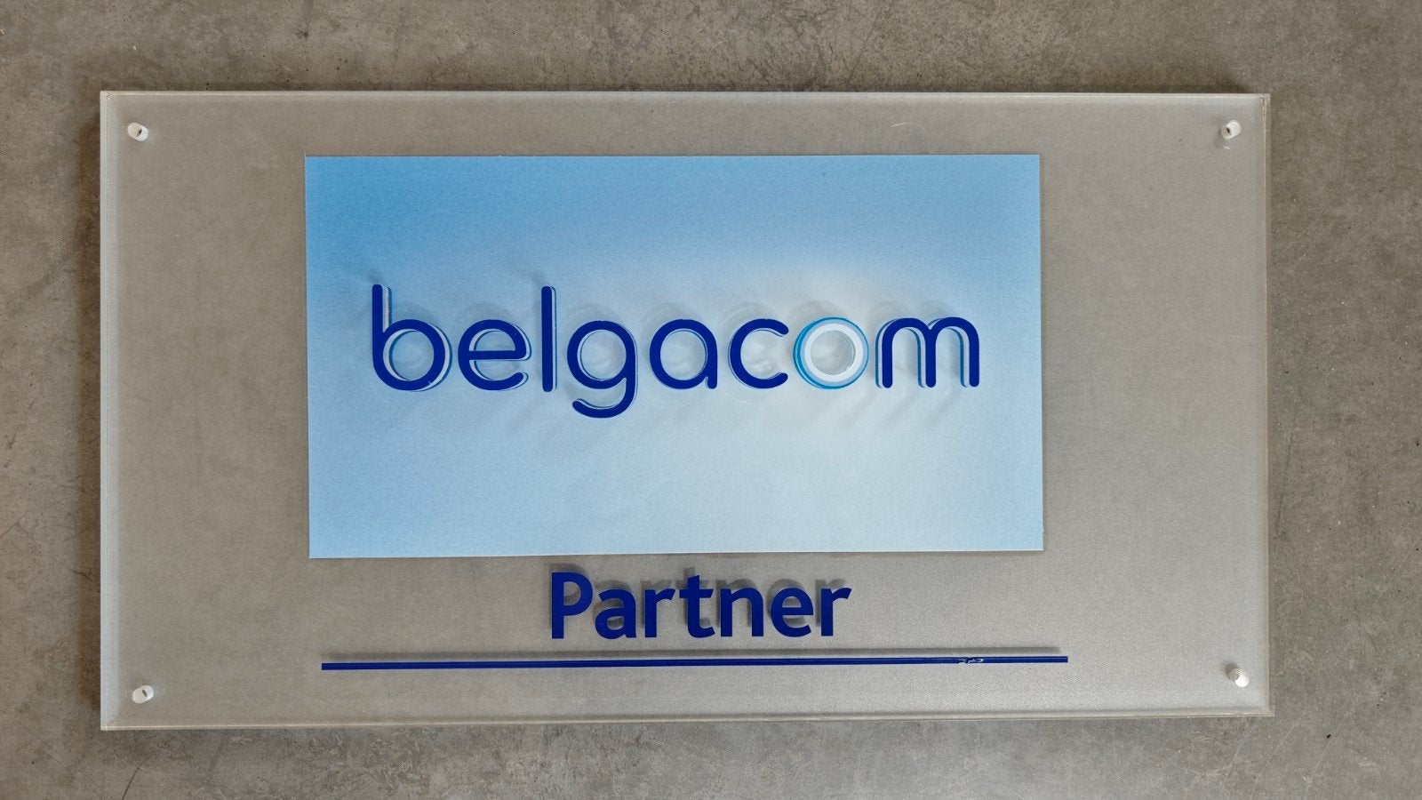 Panneau publicitaire Belgacom Partner, Enlèvement ou Envoi, Comme neuf, Panneau publicitaire