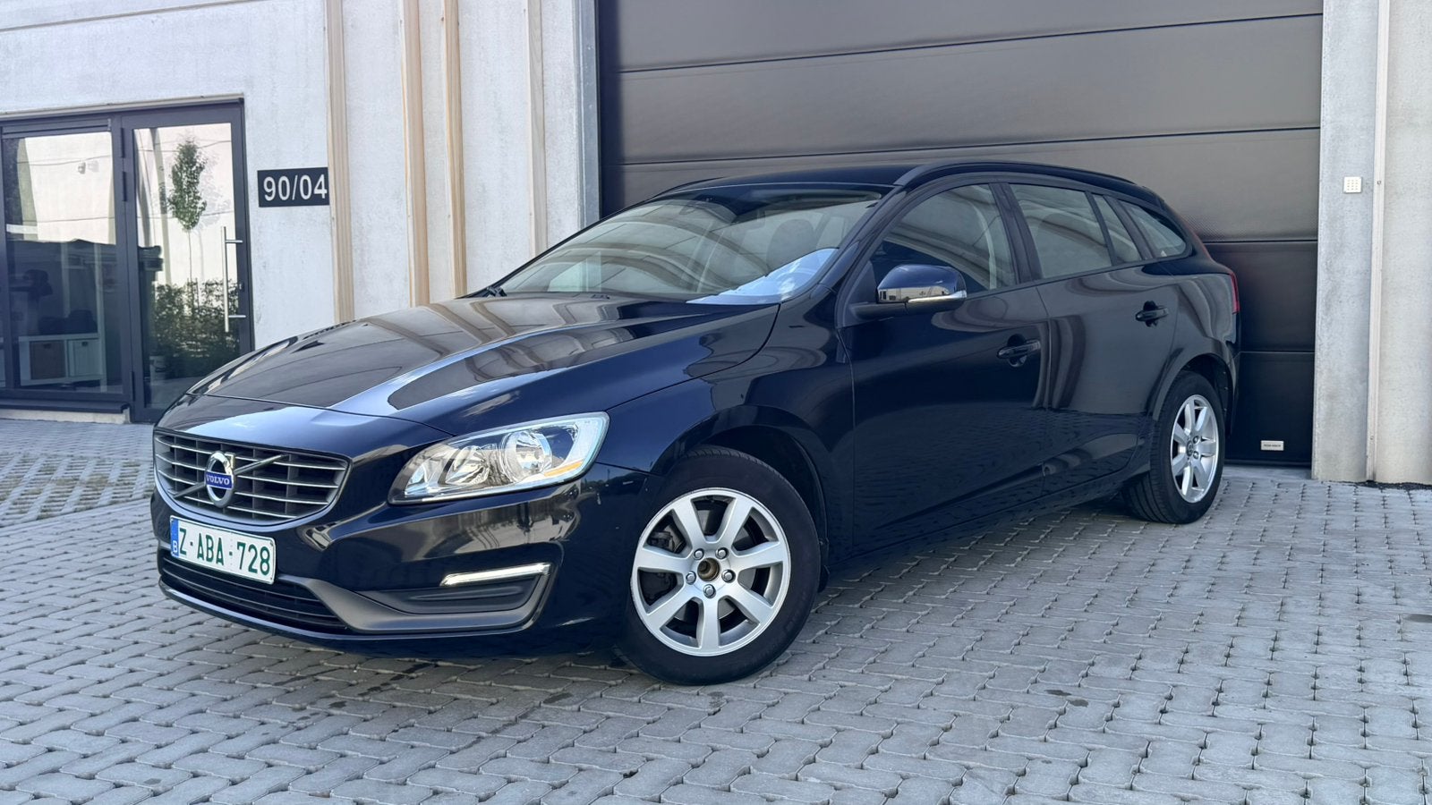 Volvo V60 1.6 Diesel, Auto's, Volvo, Voorwielaandrijving, Euro 5, Zwart, Zwart