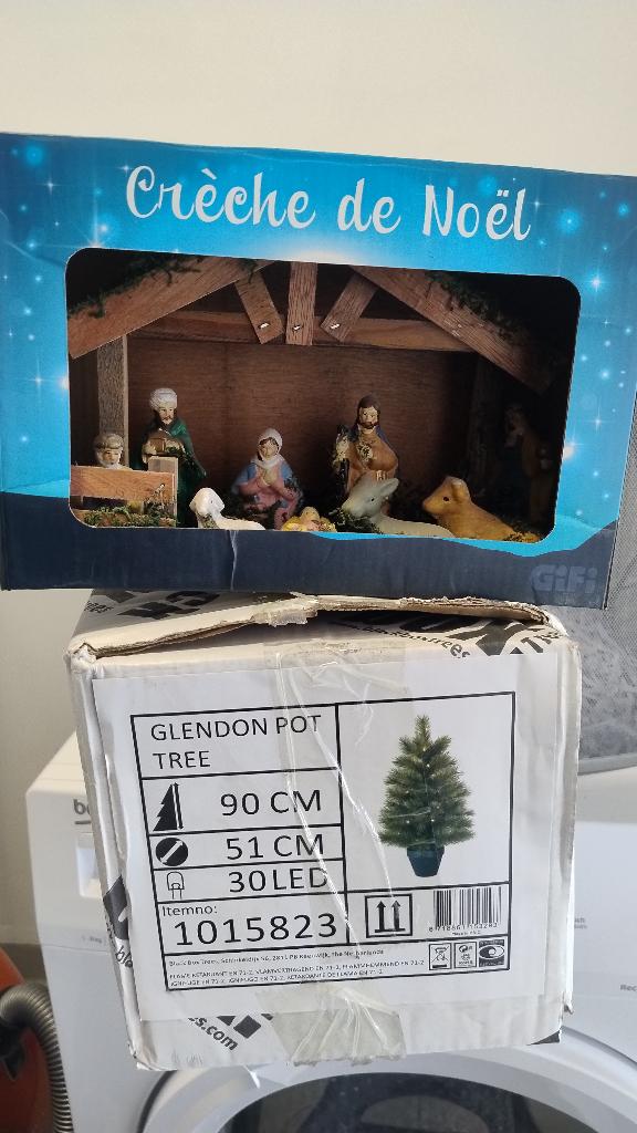 Kerstboom met Kerststalletje, Divers, Noël, Enlèvement, Utilisé
