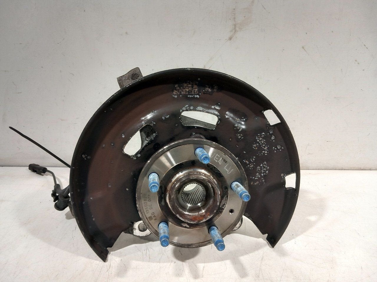 Wielnaaf links voor Opel Astra, Onderdelen@venauto.nl, Van der Ven Autorecycling B.V., Gebruikt, Ettenseweg 76, 4706 PB Roosendaal, The Netherlands