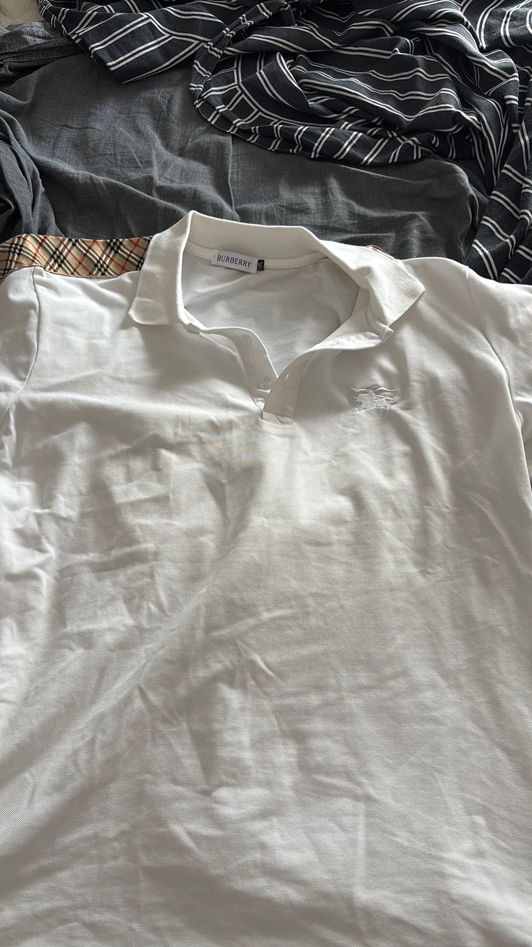 Polo burberry, Enlèvement ou Envoi, Neuf