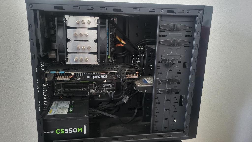 gaming pc, Enlèvement, Utilisé, Autres genres, Un ordinateur