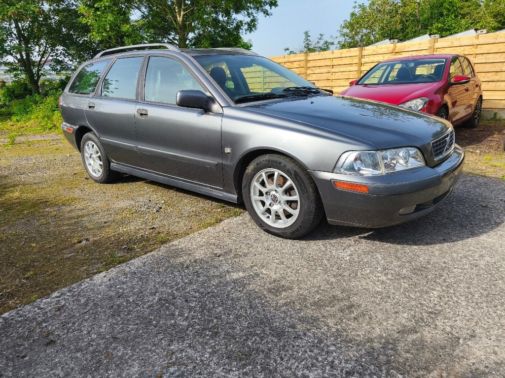 Volvo V40 2003 1.9D Export/Pièces/NO START, Cuir, Achat, USB, Boîte manuelle