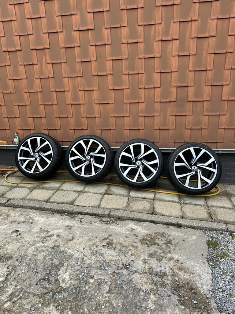 Jantes originales Brescia pour golf 7,5 GTI ( 18 p), Auto-onderdelen, Banden en Velgen, Ophalen, Band(en)